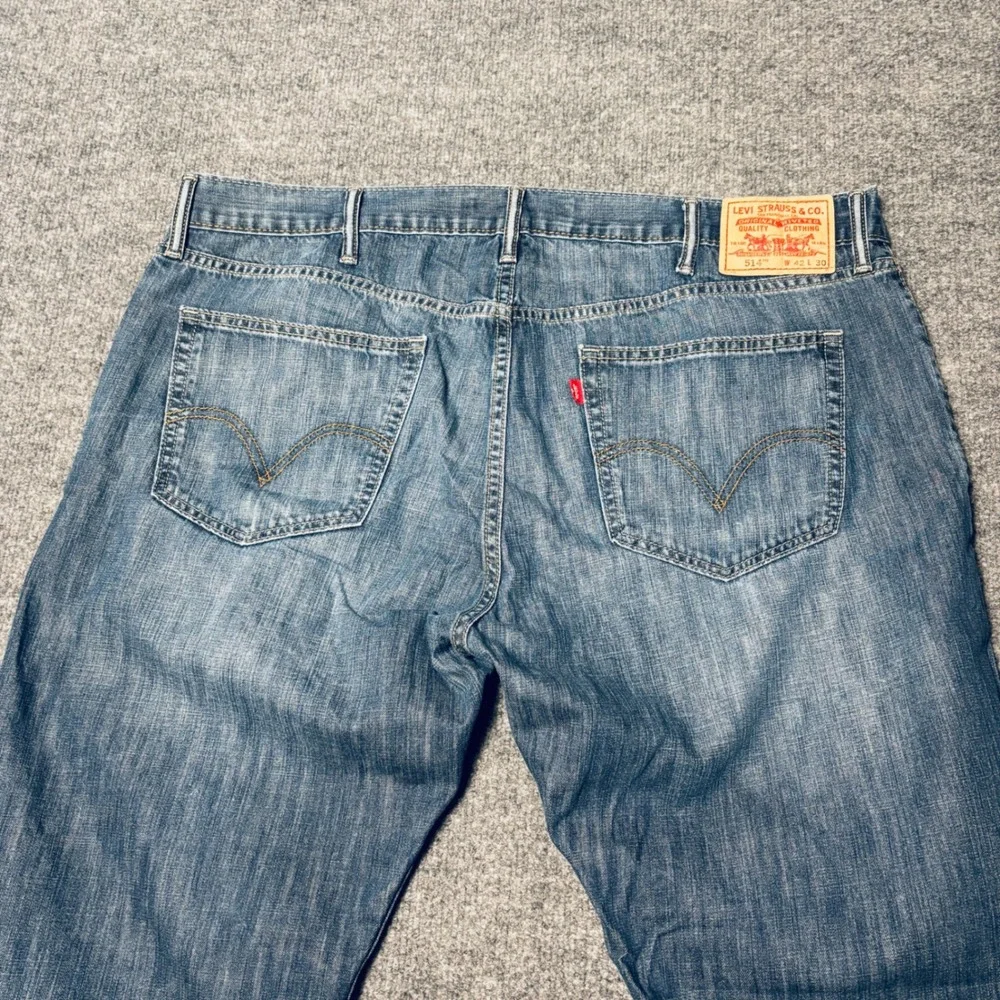 Levis 514 Slim Straight Jeans Mens 42x30 Blue Denim Medium Wash‎